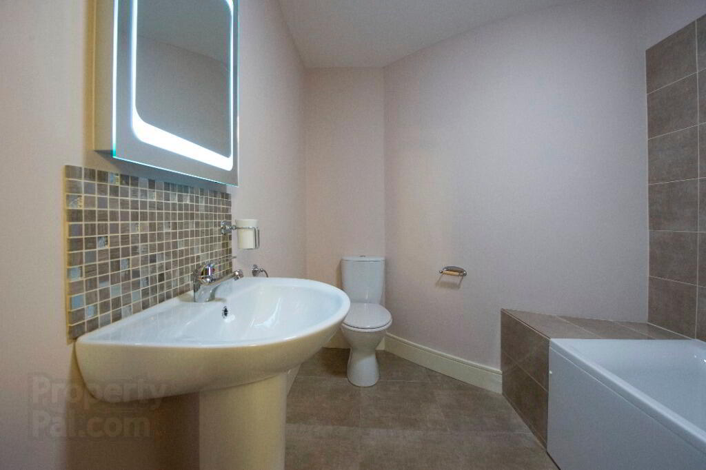 Apt 4 Carolan House, 56 Rossmore Drive 18 of 20