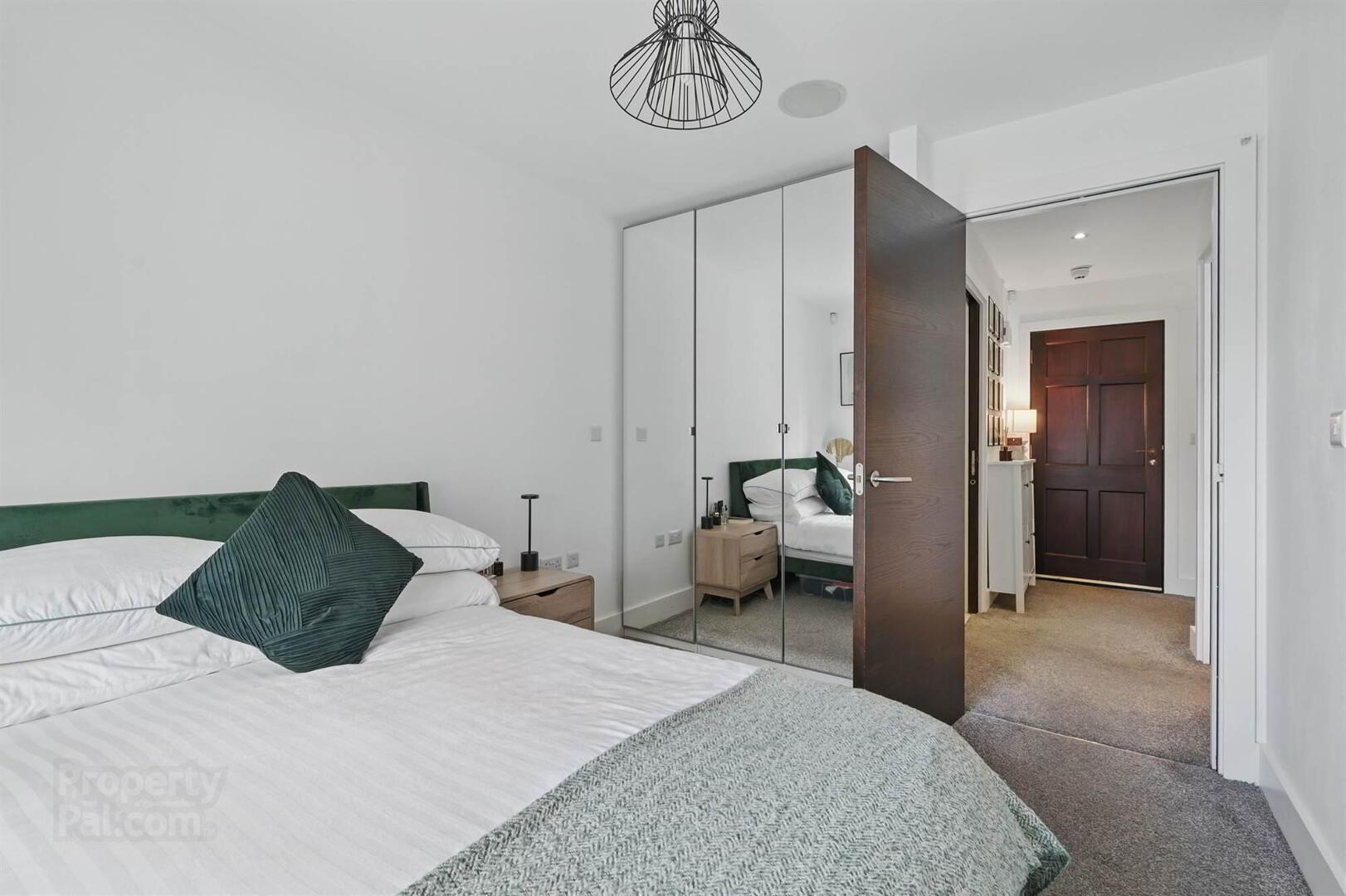 Apt 42 Custom House Square, 4 Ulster Street 12 of 17