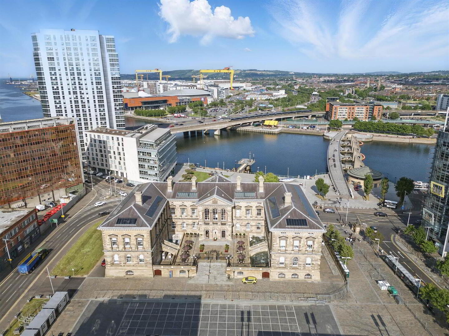 Apt 42 Custom House Square, 4 Ulster Street 16 of 17