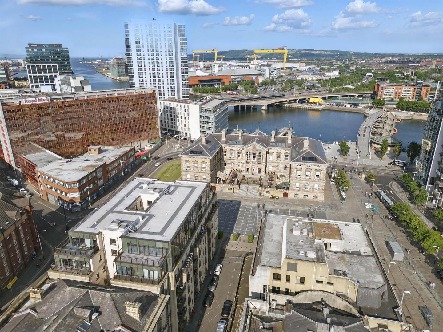 Apt 42 Custom House Square, 4 Ulster Street 15 of 17