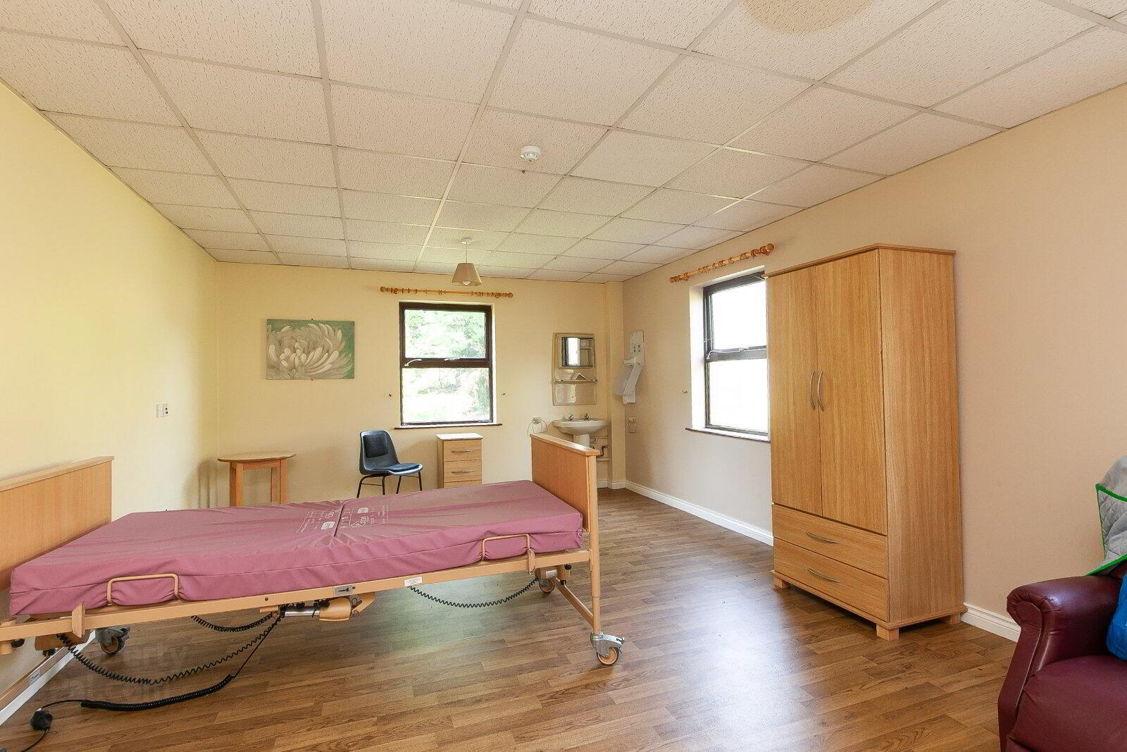 1a Queens Avenue 11 of 19