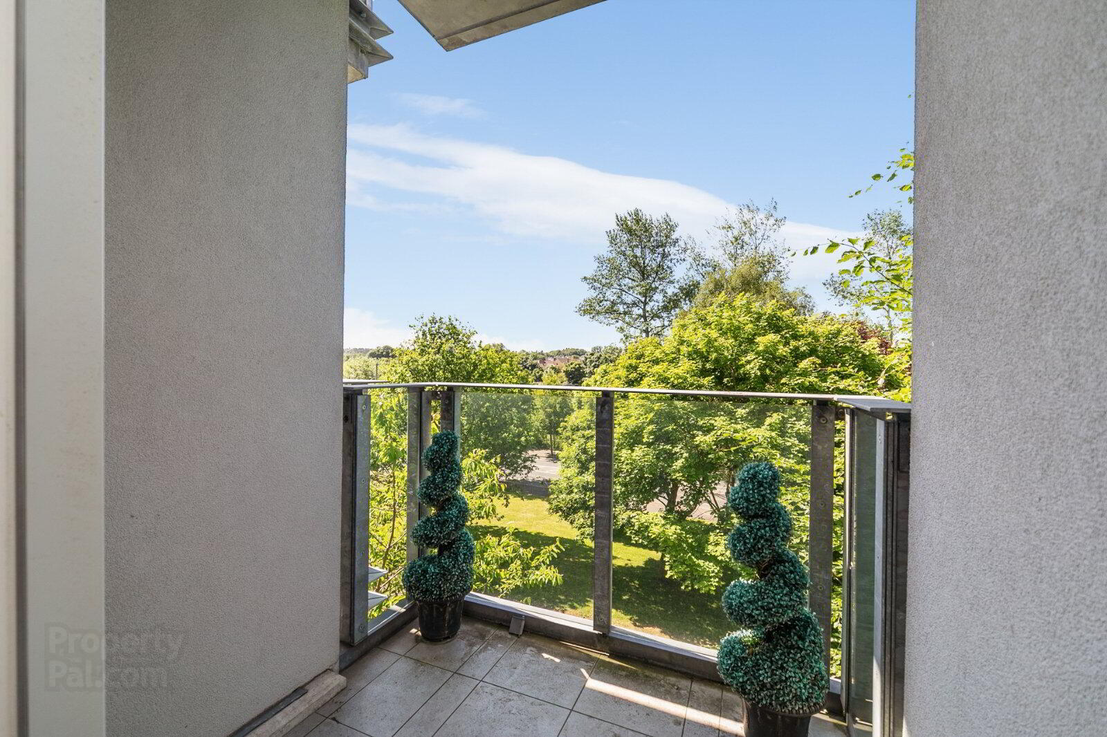 Apartment 27 The Stern Building 37 Annadale Cresce 6 of 12