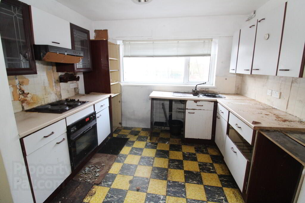 8 Bracken Drive 5 of 12