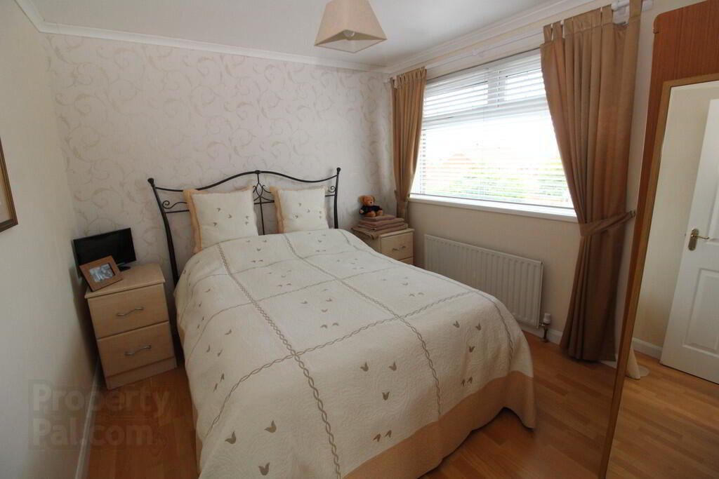 36 Beverley Road 14 of 25