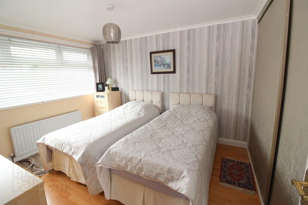 36 Beverley Road 13 of 25