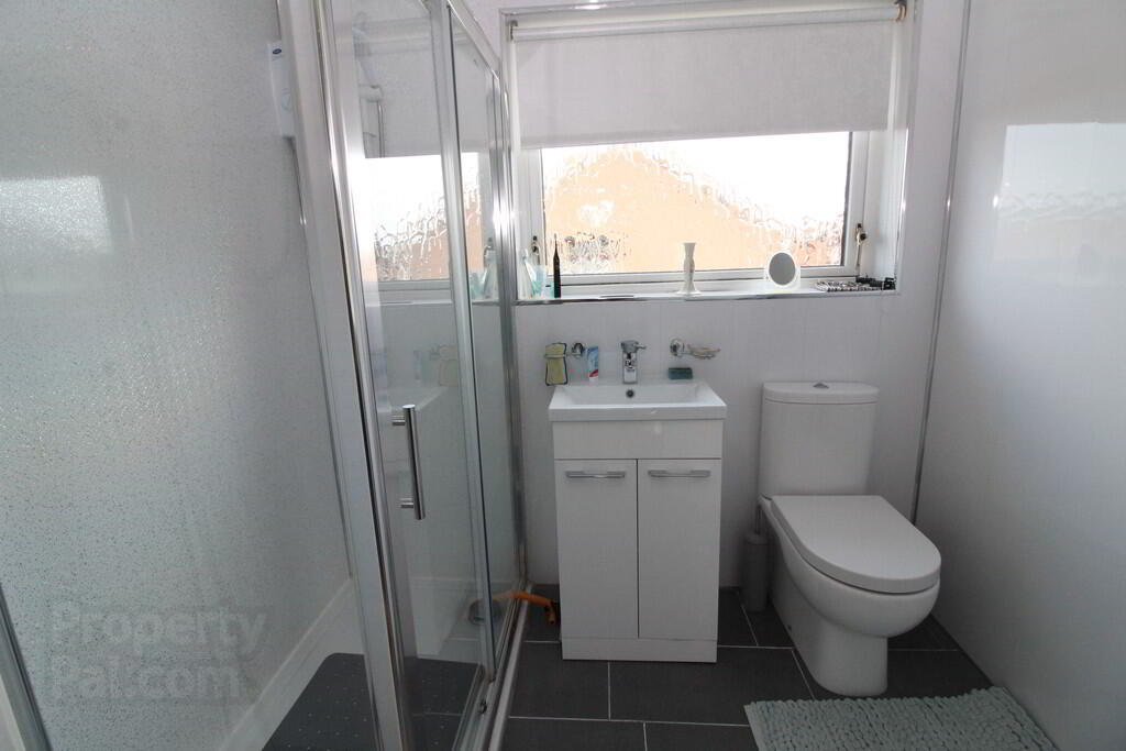 36 Beverley Road 16 of 25