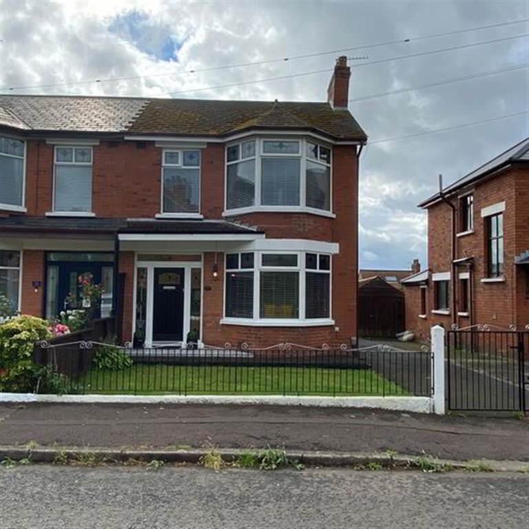 18 Somerdale Park 1 of 19