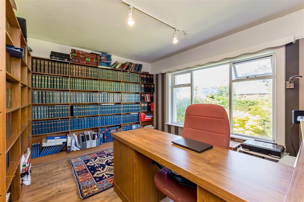 10 Shrewsbury Drive 18 of 28