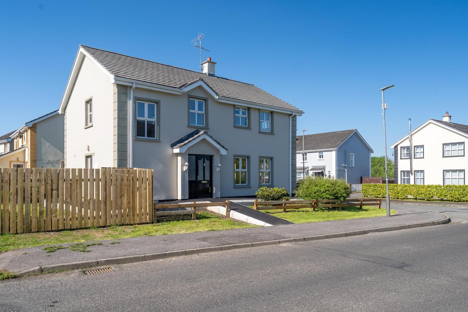 property description image