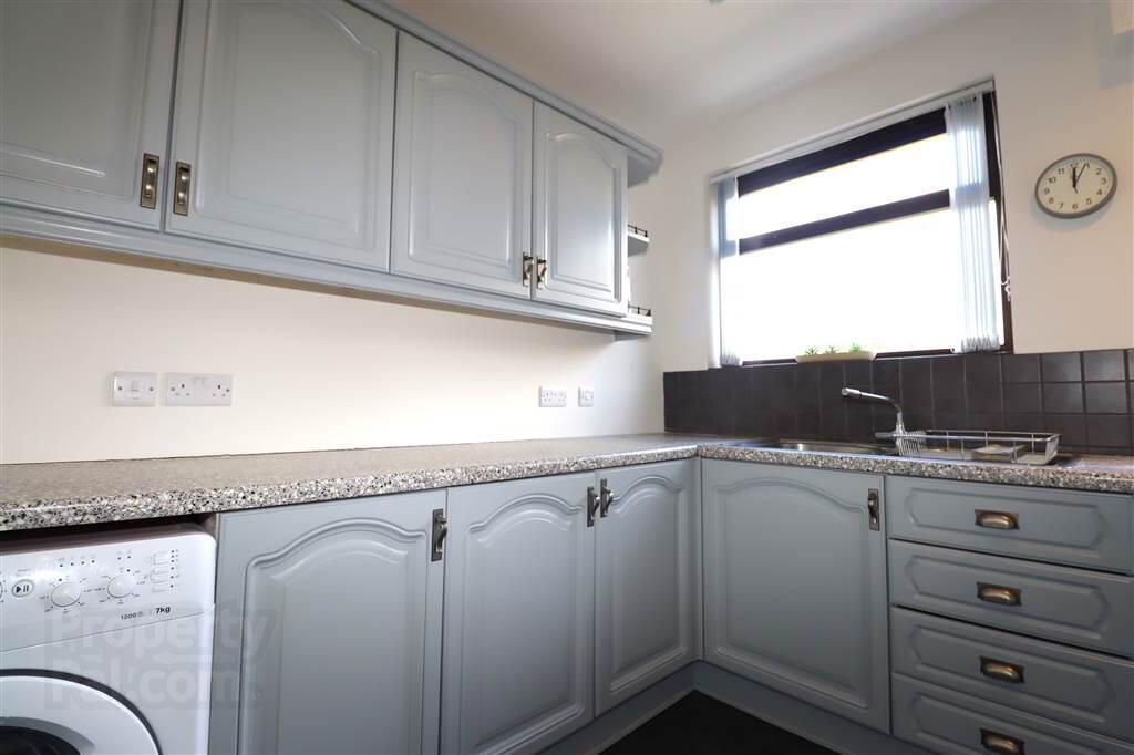 38 Kensington Park 7 of 17