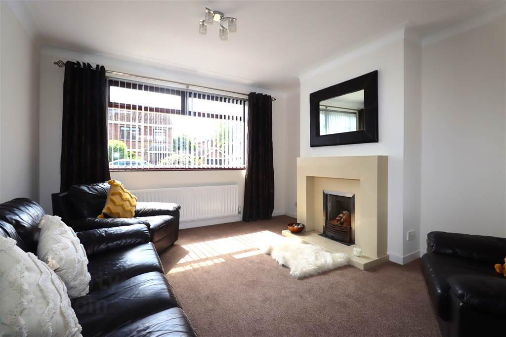 38 Kensington Park 3 of 17