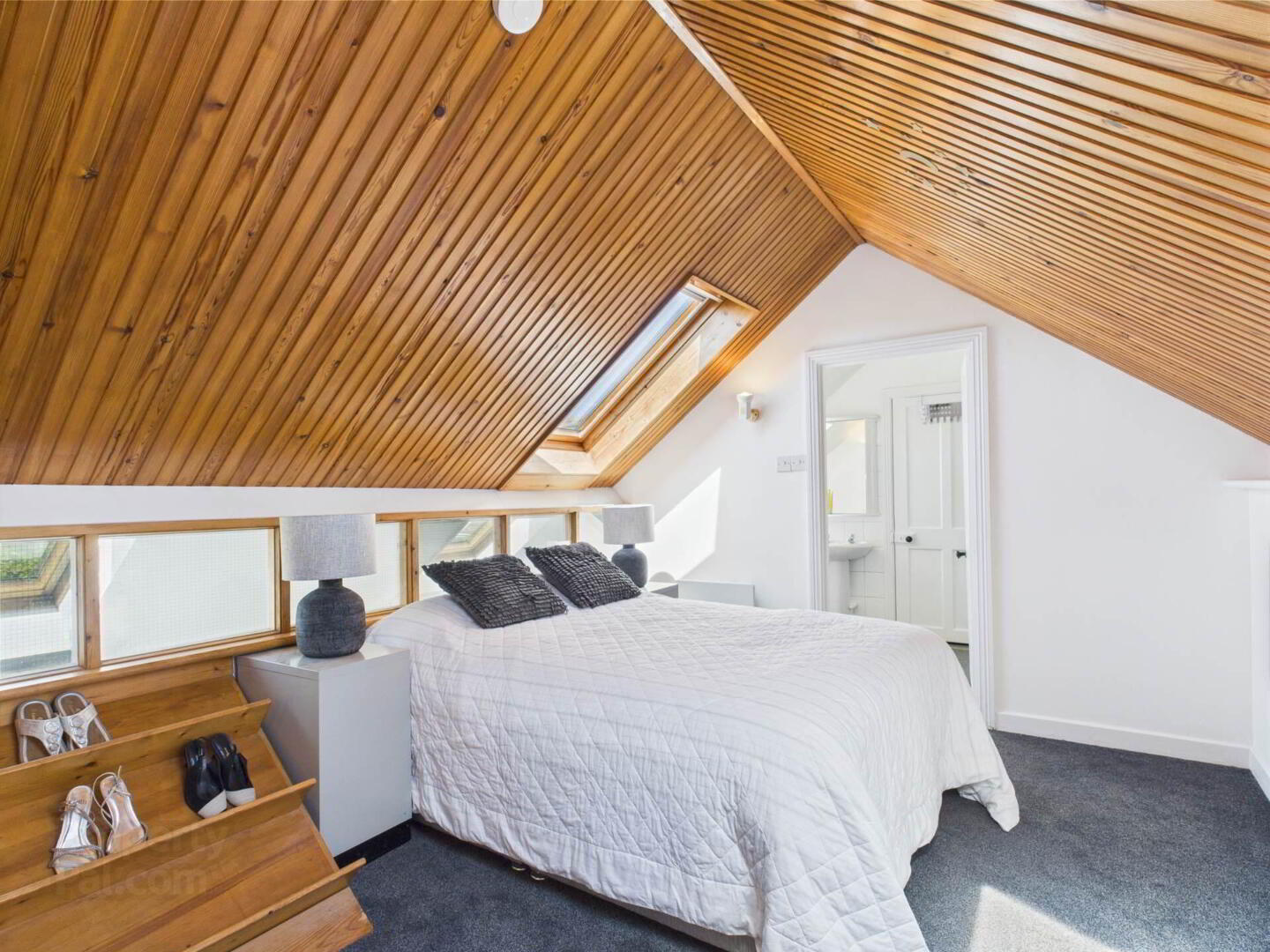 1 Talbot Place 14 of 24