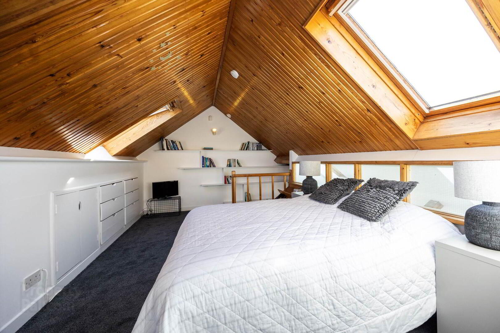 1 Talbot Place 14 of 24