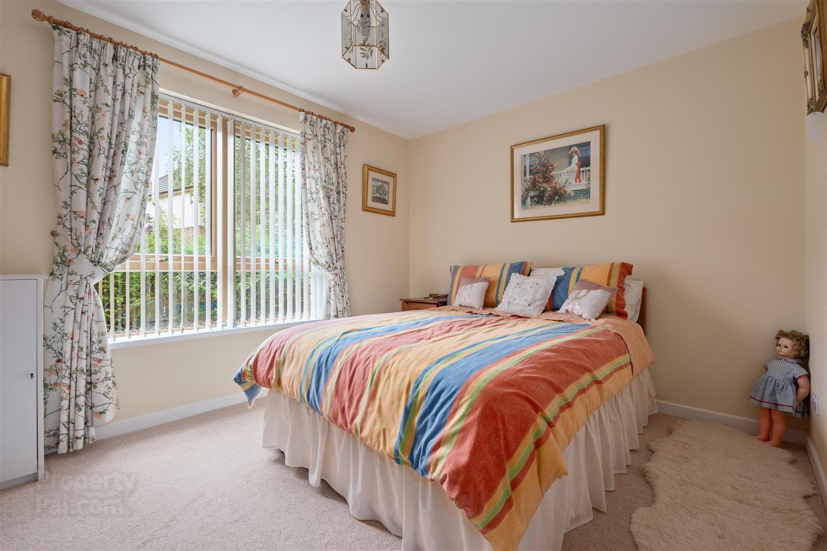 25 Woodrow Gardens 7 of 12