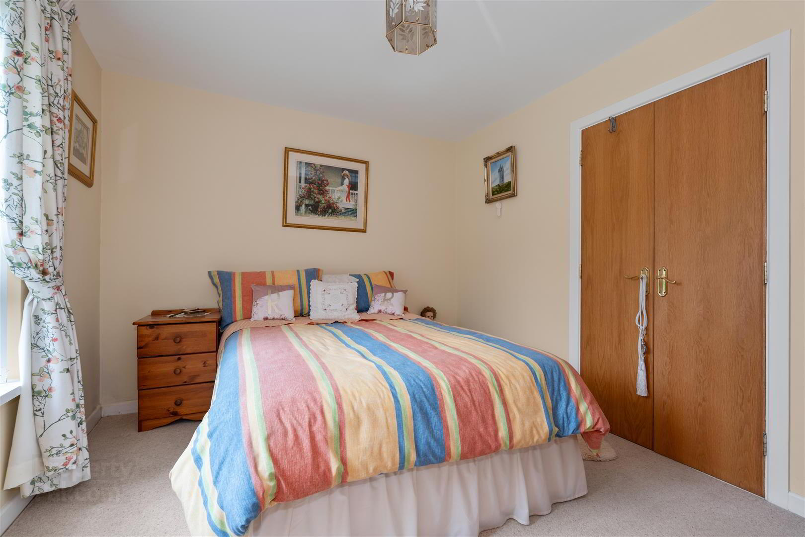 25 Woodrow Gardens 8 of 12