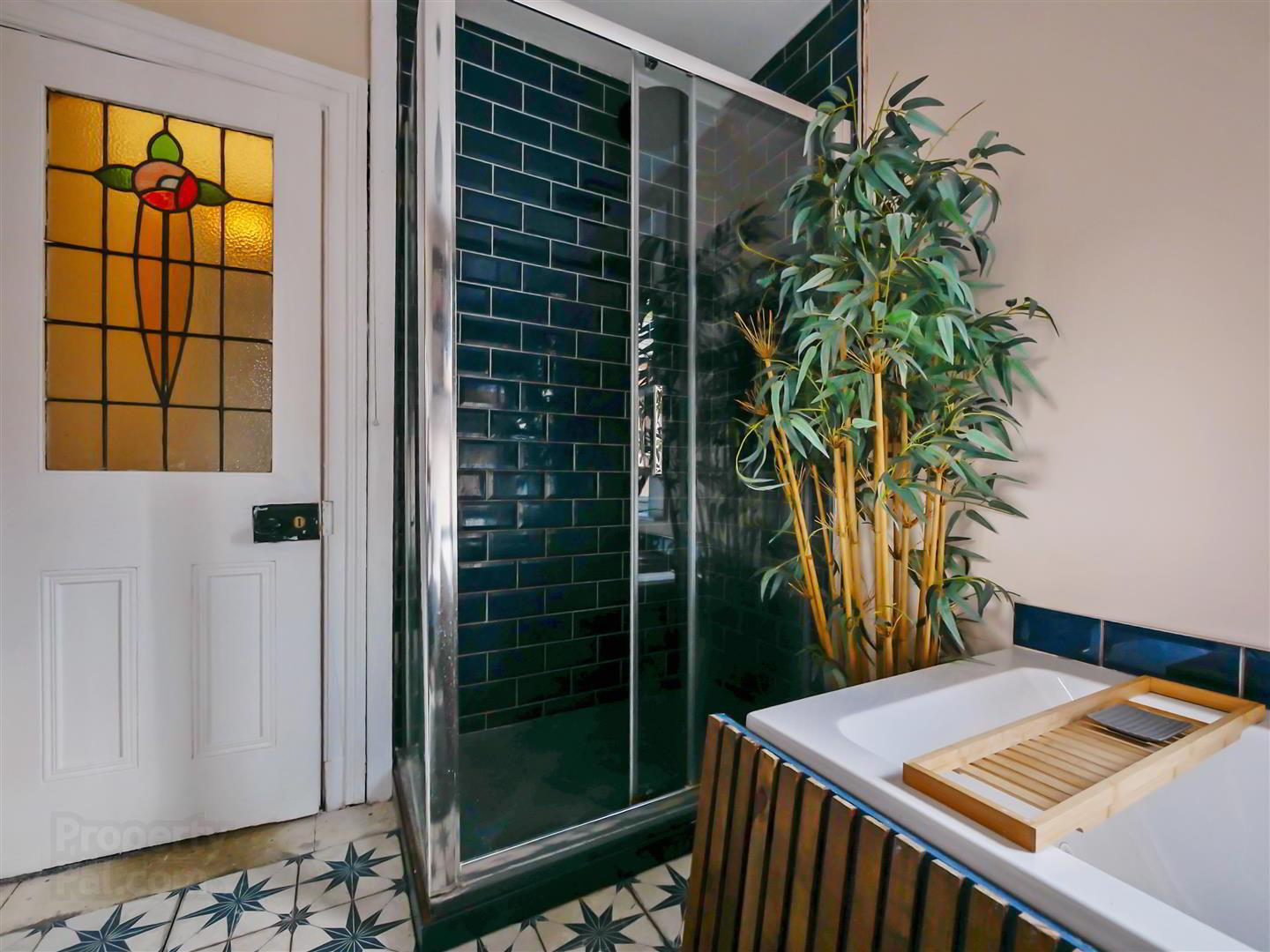 25 Rushfield Avenue 16 of 24