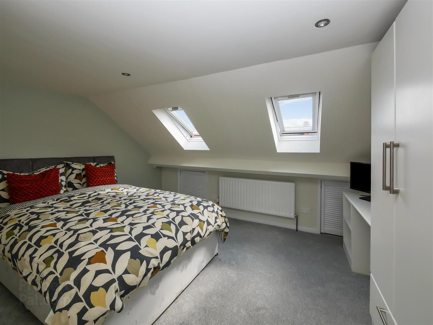 25 Rushfield Avenue 18 of 24
