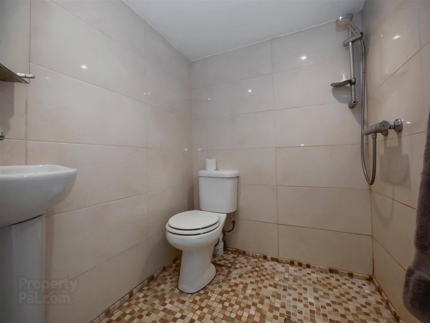 25 Rushfield Avenue 21 of 24