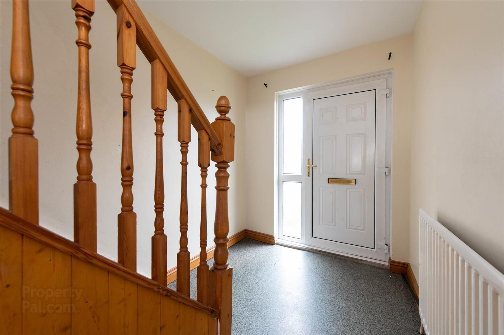 19 Craigs Road 8 of 19