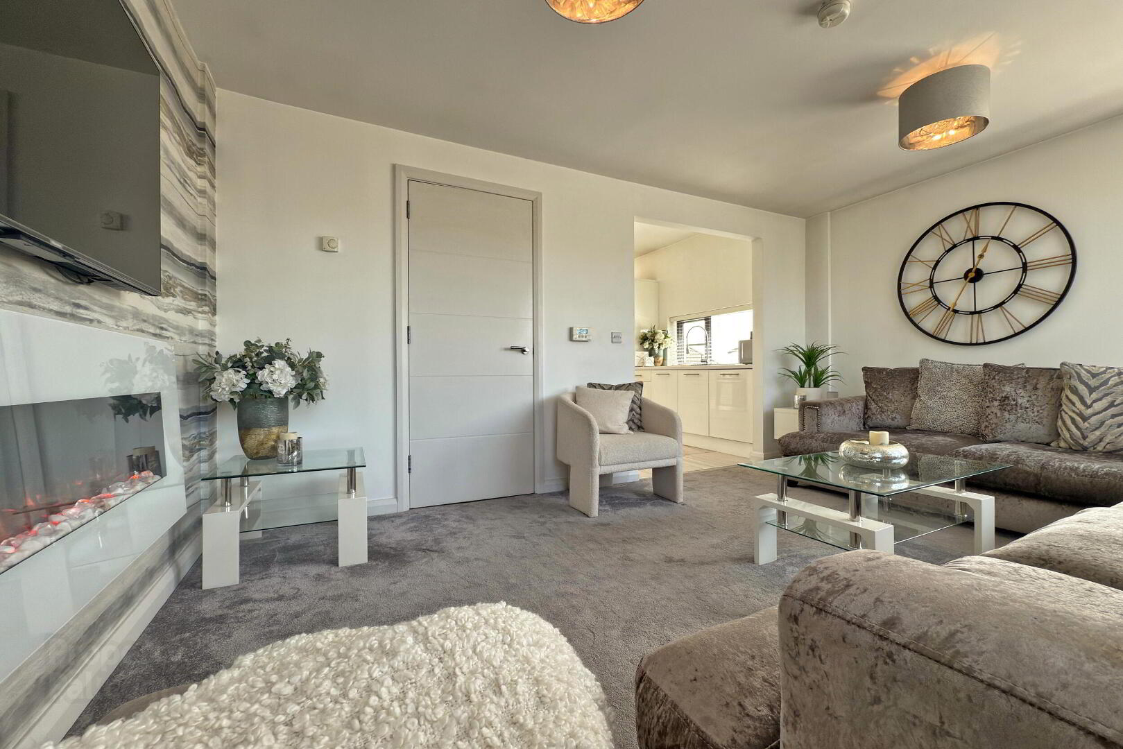 12 Galvally Gardens 6 of 21