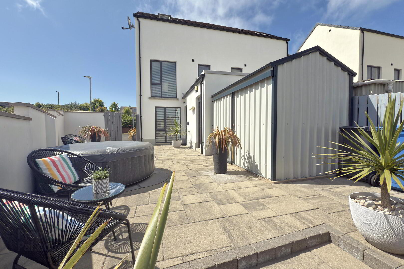 12 Galvally Gardens 18 of 21