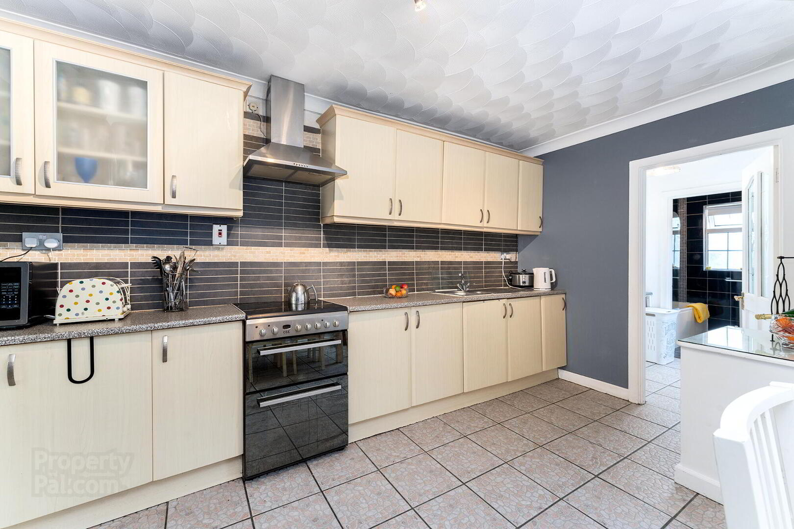 177 Thomond Road 10 of 28