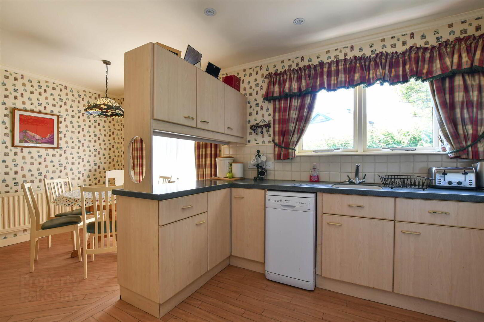 4- 6 Strangford Road 19 of 42