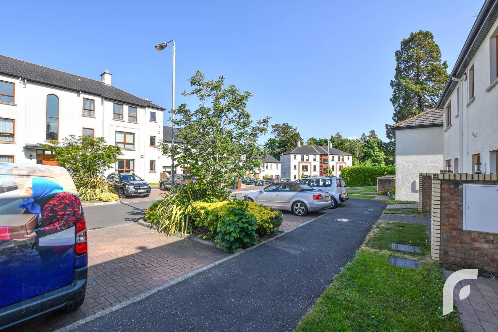 16 Glenavna 4 of 33