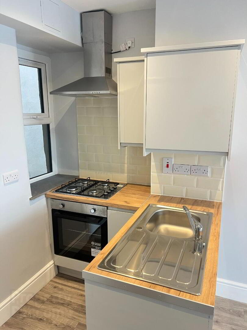 24a Bridge Street 5 of 12