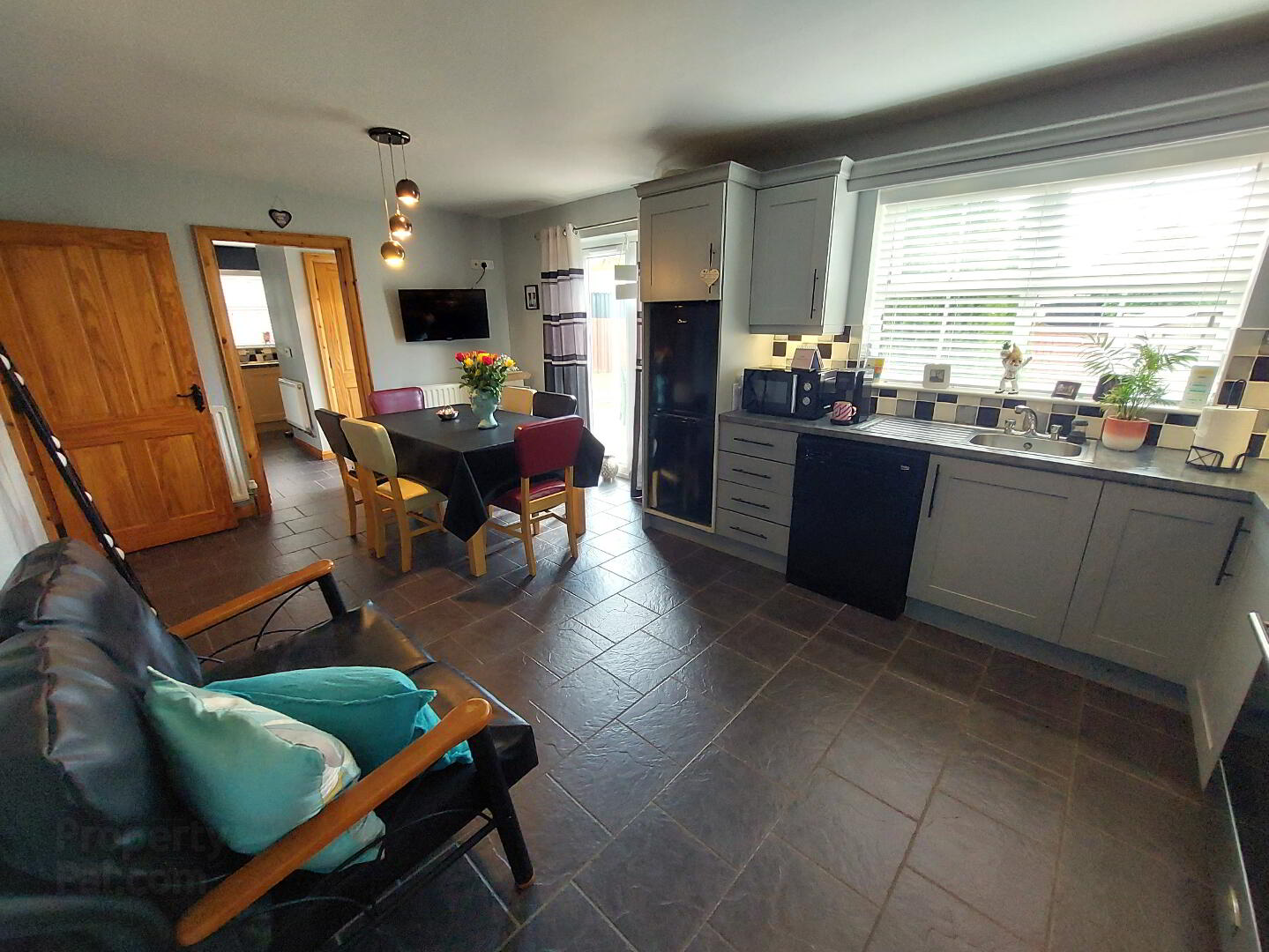 122 Mount Carmel Heights 8 of 26