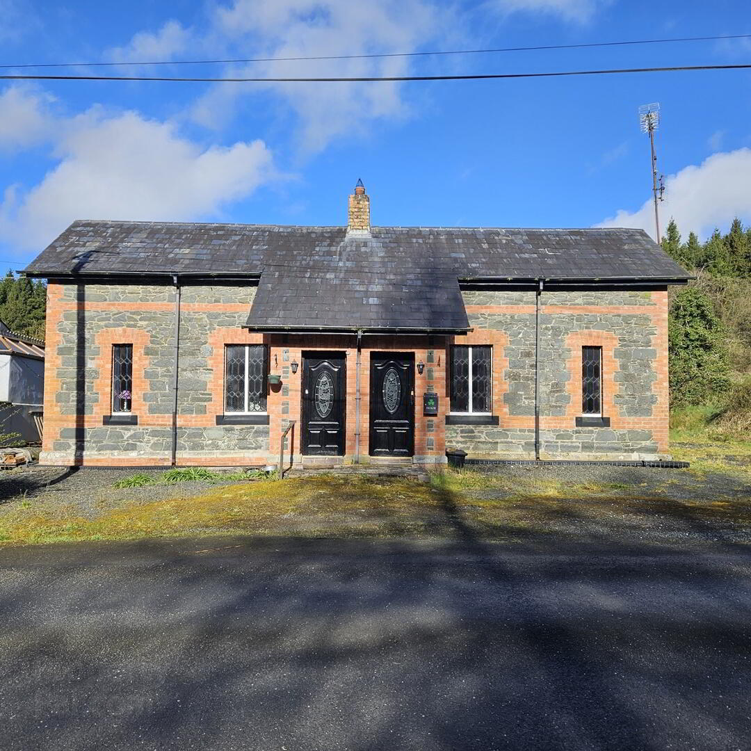 Kitty's Cottage, 00 Crappagh 1 of 26