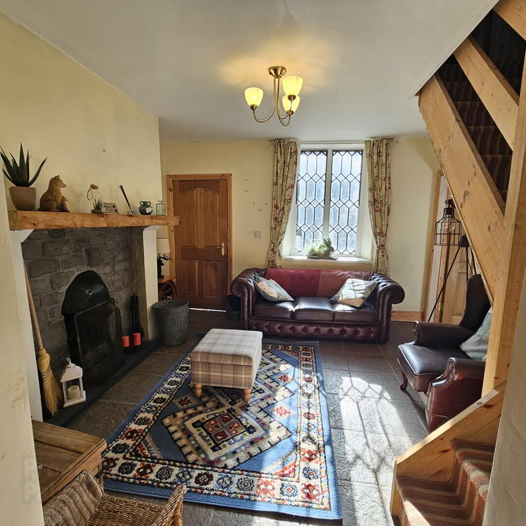 Kitty's Cottage, 00 Crappagh 6 of 26
