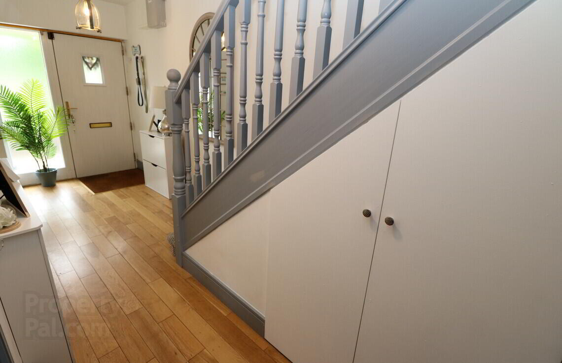 4 Bishop's Court 5 of 29