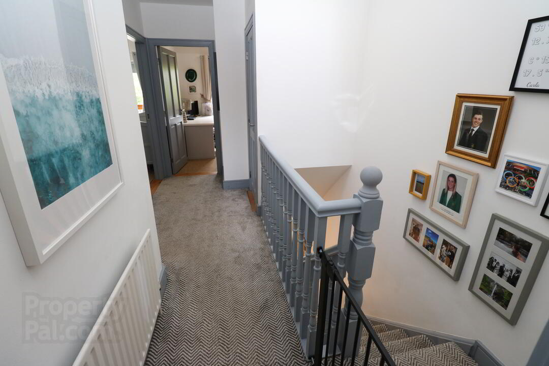 4 Bishop's Court 15 of 29