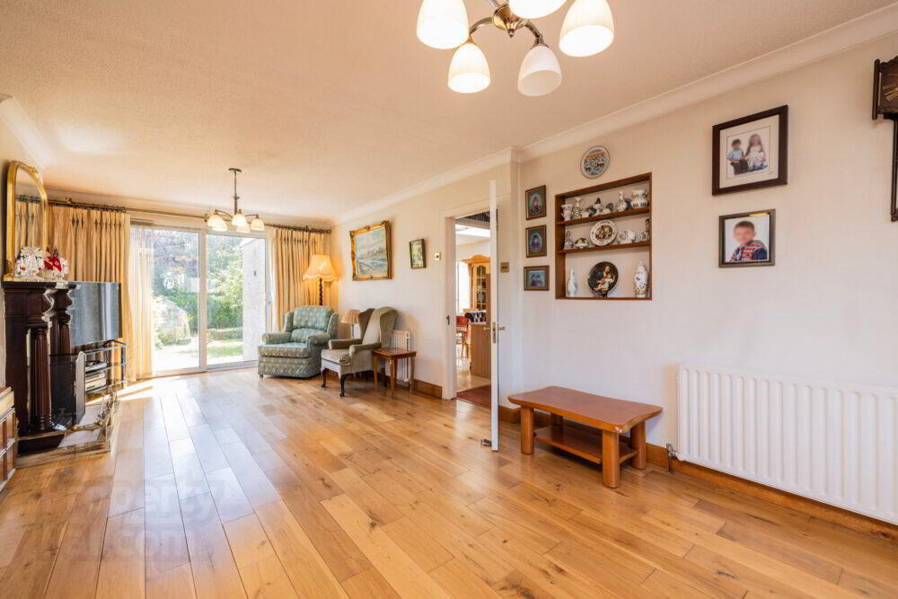 6 Cedarwood Road 7 of 35