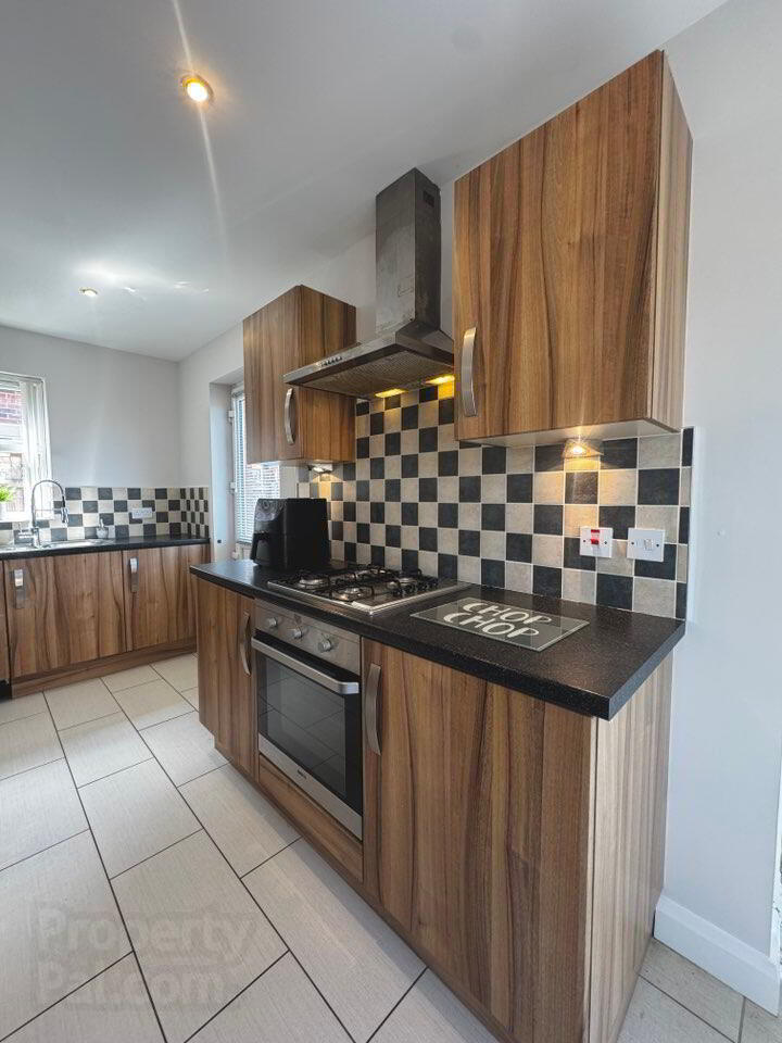 36 Bann Meadows 11 of 37