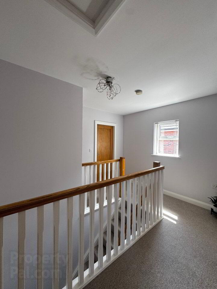 36 Bann Meadows 16 of 37