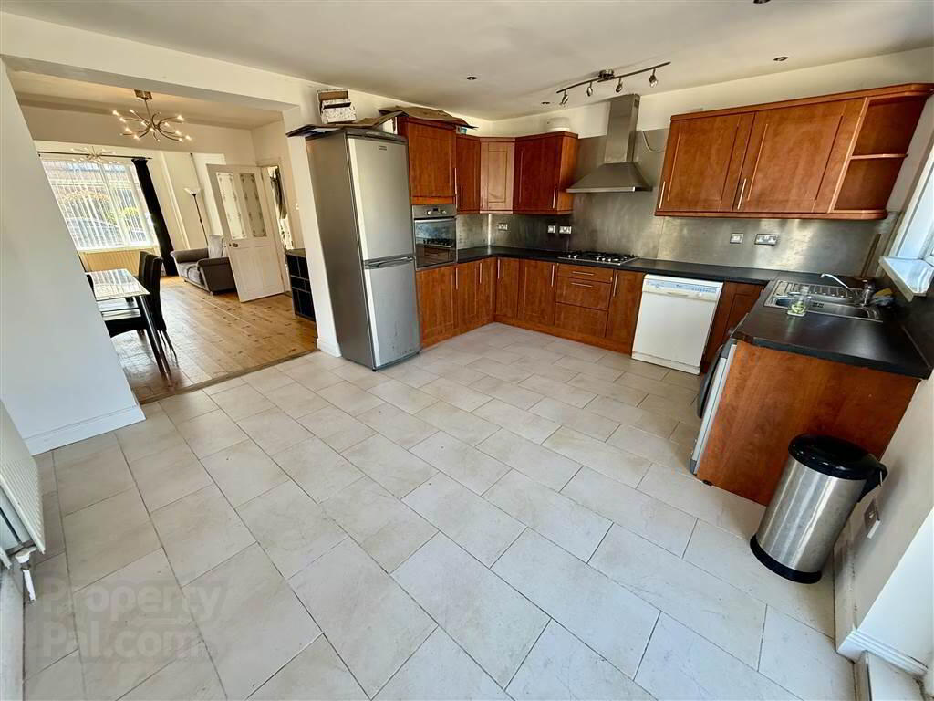 33 Onslow Parade 8 of 15