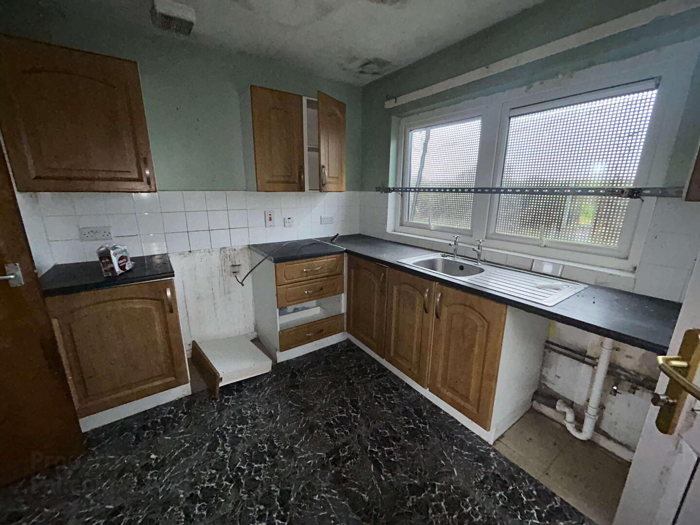 8 Ballyhagan Road 4 of 13