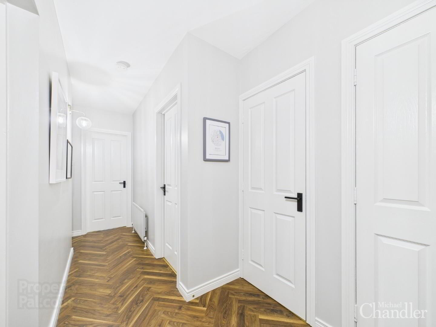 Apt 2, 16 Annadale Avenue 2 of 15