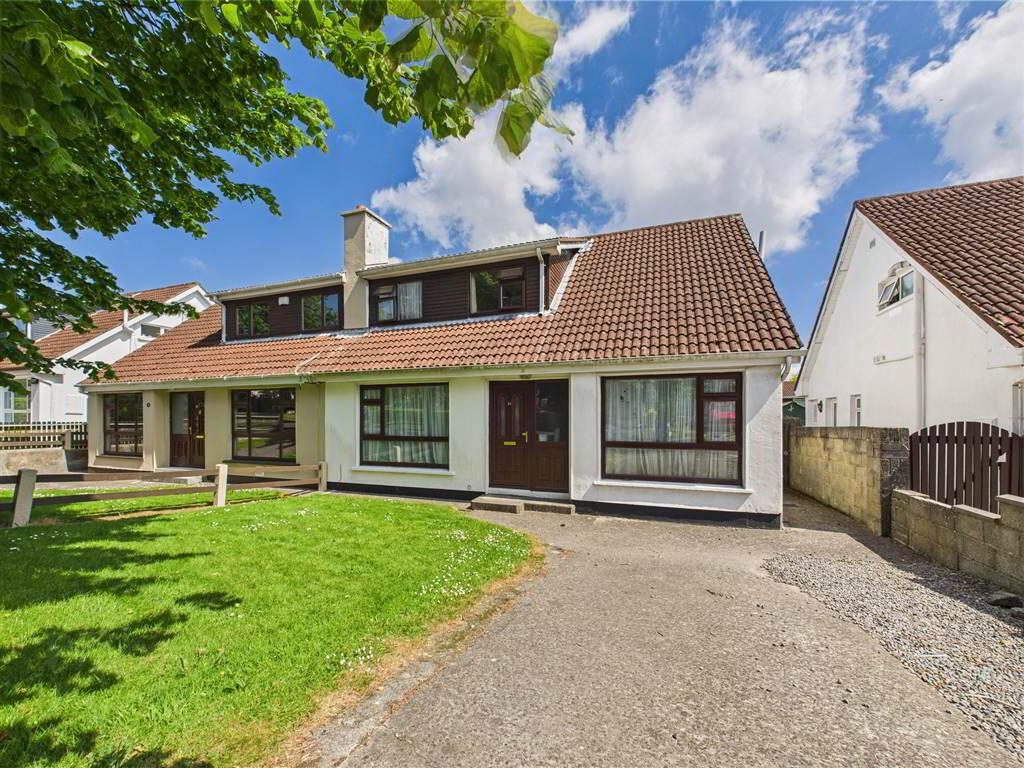 31 Oak Road 1 of 2