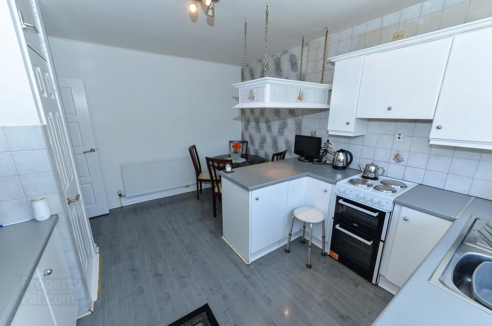 8 Ilford Avenue 5 of 12