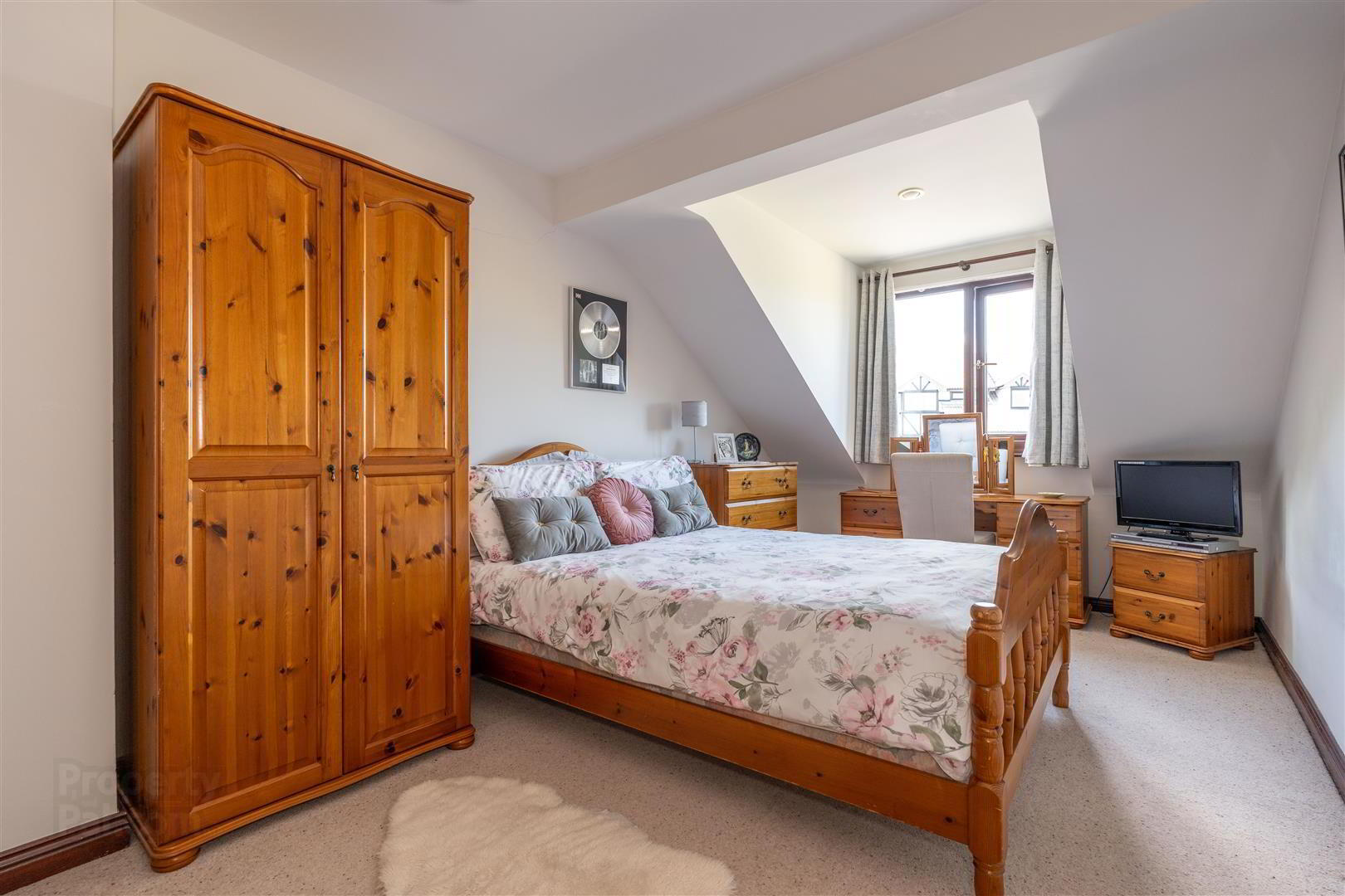 11 Strangford View 15 of 22
