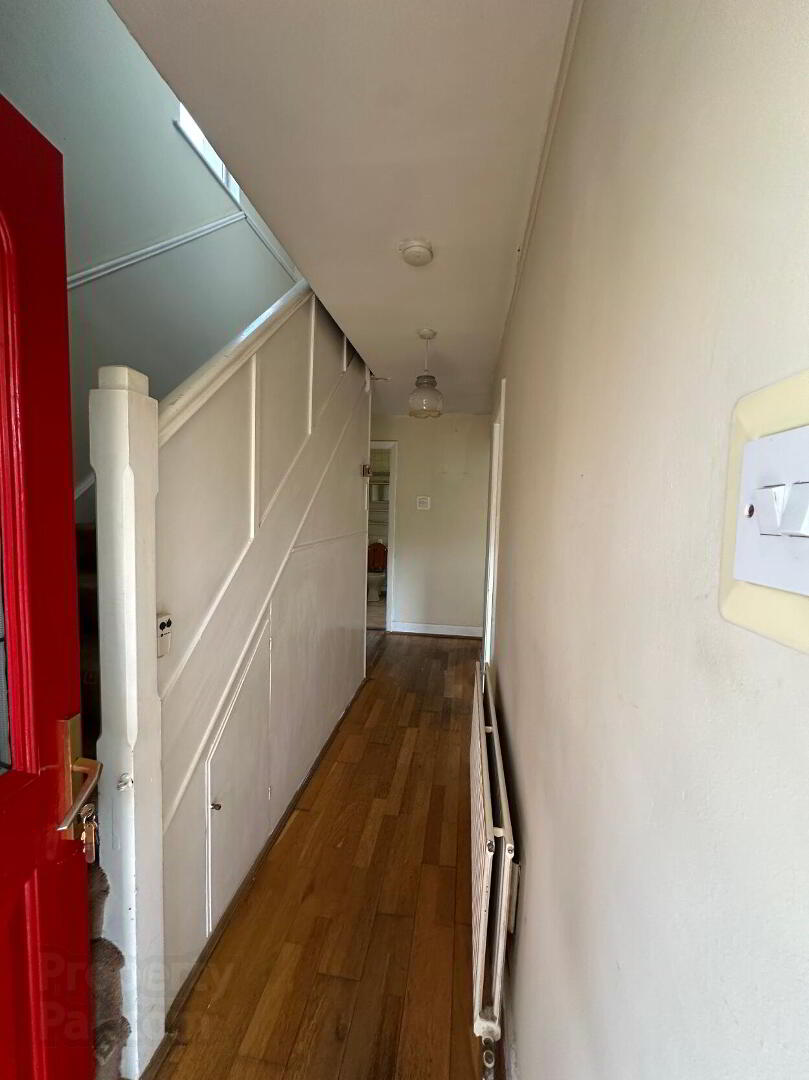 25 Western Road 5 of 16