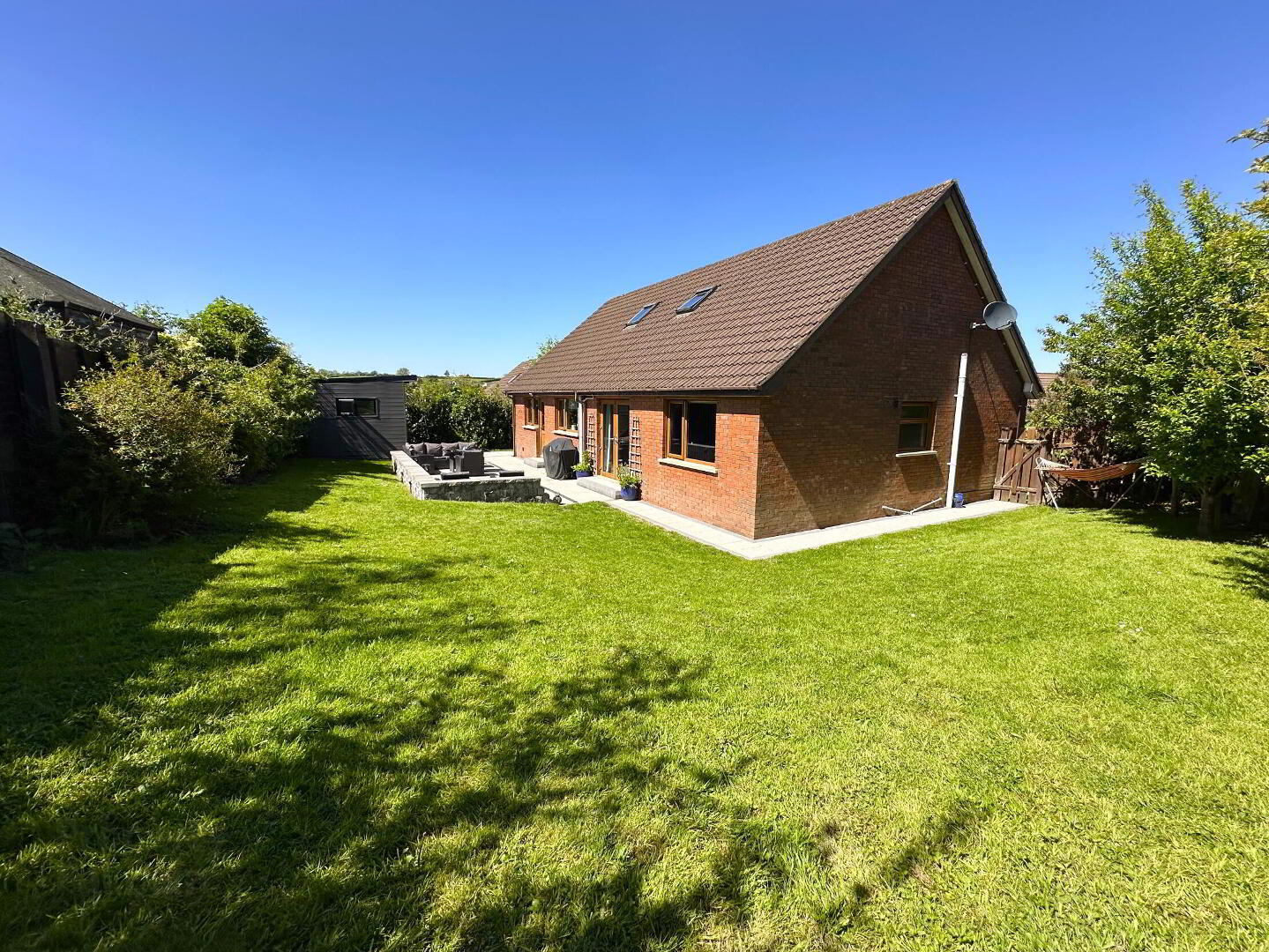 property description image