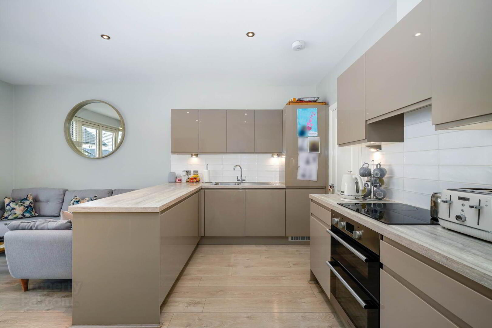 13 Castlechurch Avenue 9 of 30