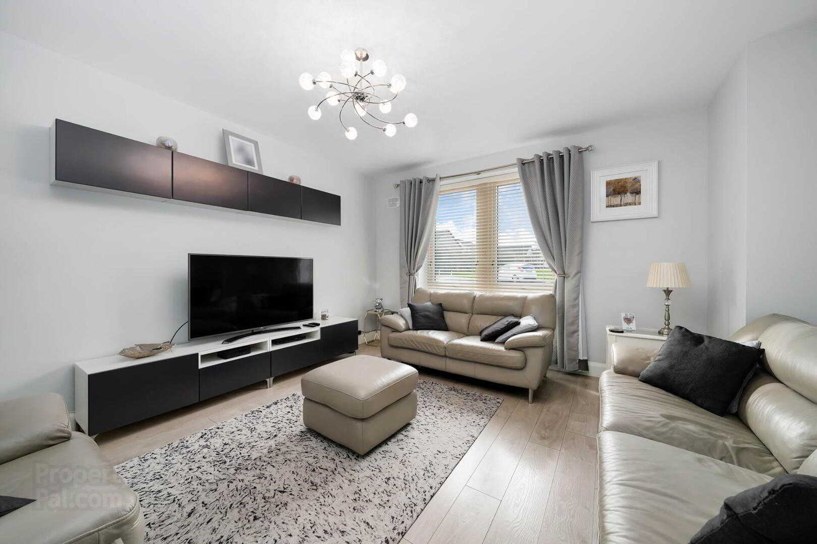 13 Castlechurch Avenue 6 of 30