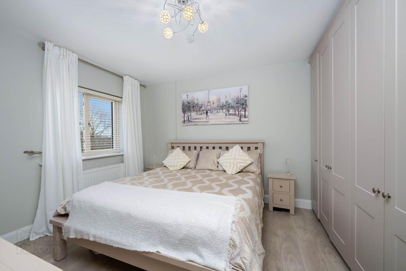 13 Castlechurch Avenue 17 of 30