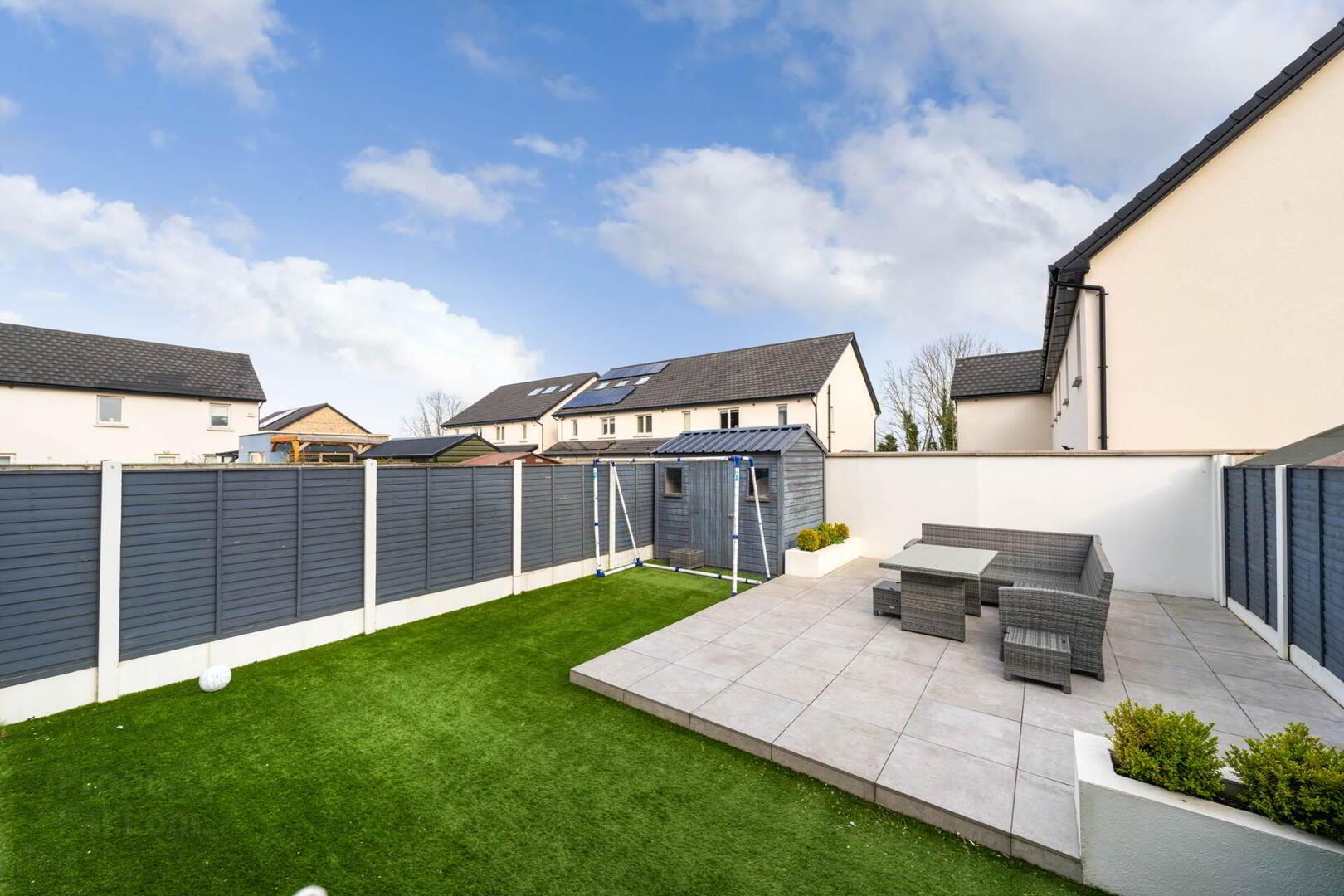 13 Castlechurch Avenue 26 of 30