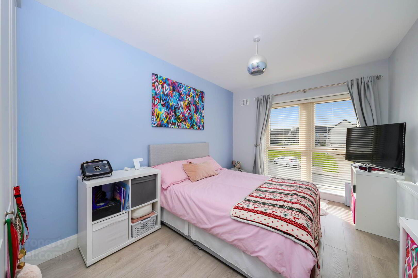 13 Castlechurch Avenue 19 of 30